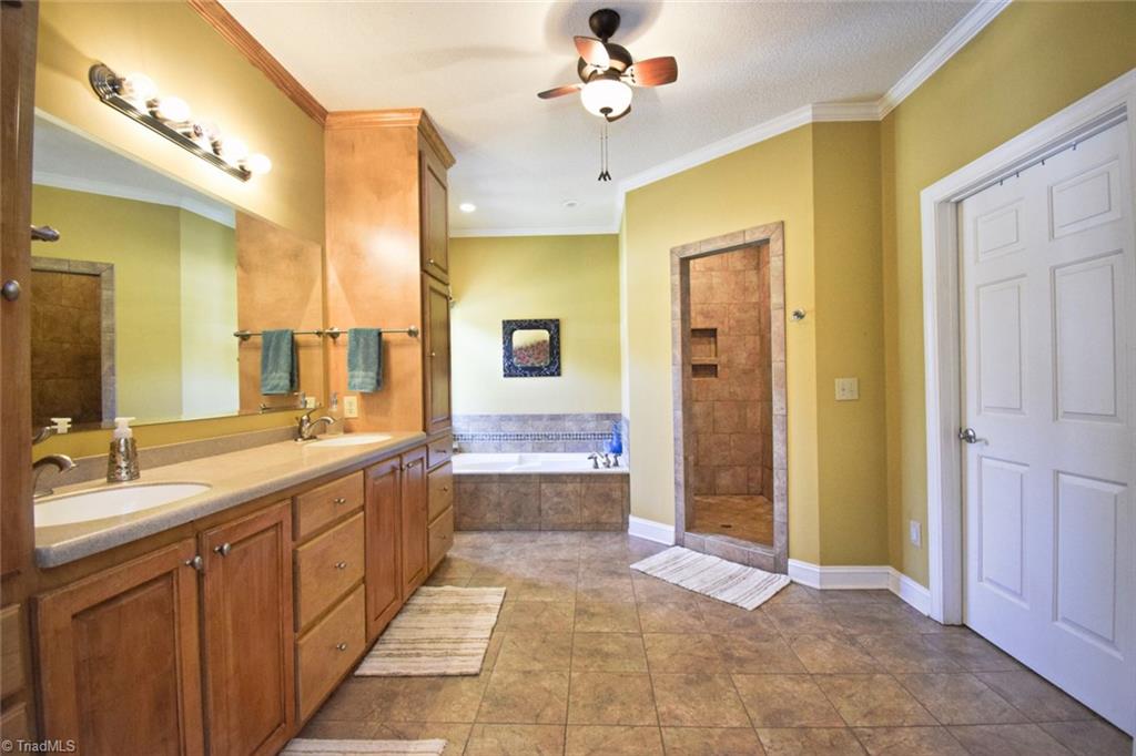 1725 Somers Road Ronda, NC 28670 - Photo 22 of 49 Gallery Image 22