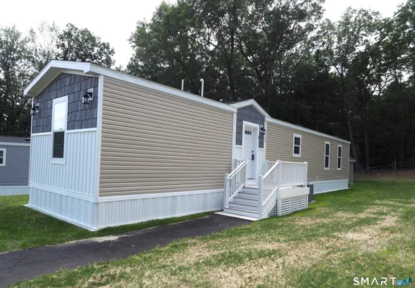 $229,900 | 166 Boston Turnpike, Unit B, Bolton, CT 06043