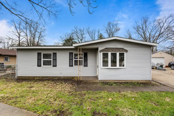 $169,900 | 2003 West Kirby Avenue, Champaign, IL 61821