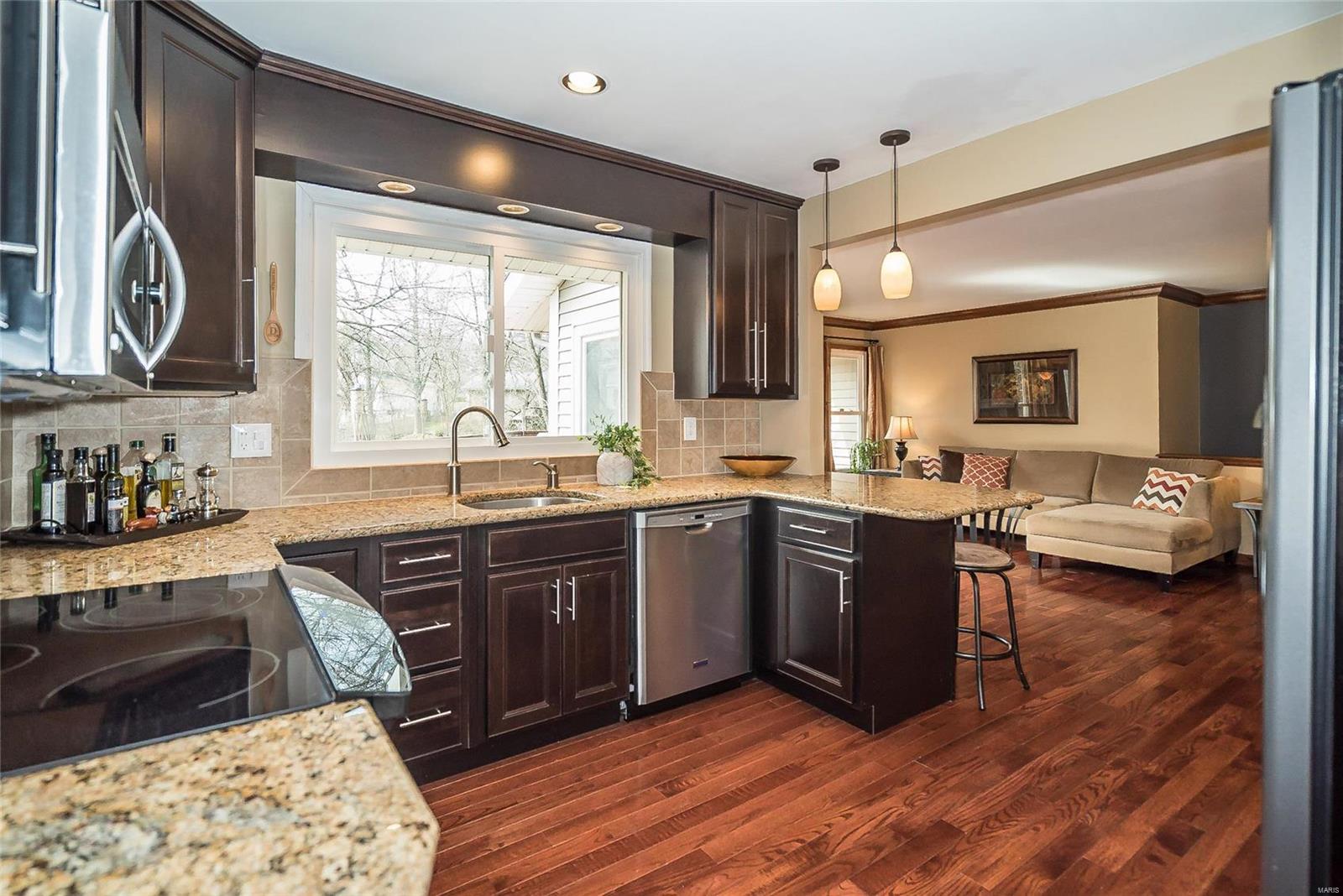 14720 Chermoore Drive Chesterfield, MO 63017 - Photo 9 of 46