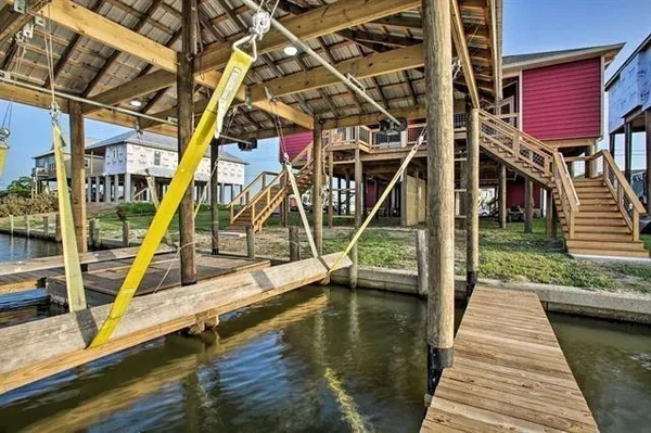 $2,500 | 272 Lakeview Drive, Unit B, Slidell, LA 70458