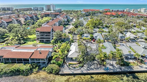$1,200,000 | 1320 Moonmist Drive, Unit B11, Sarasota, FL 34242