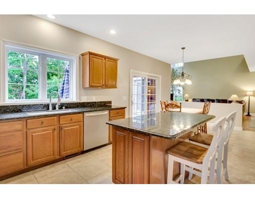 8 King Arthur Road Shrewsbury, MA 01545 - Photo 7 of 30 Gallery Image 7