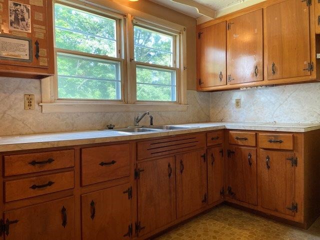 78 Farnum Road Warwick, RI 02888 - Photo 10 of 14