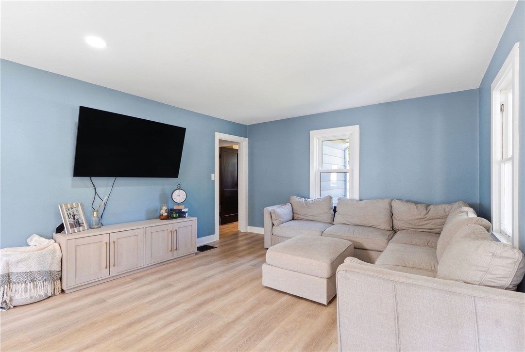 5 West South Street Springboro, OH 45066 - Photo 9 of 42