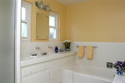 78 Jewell Street San Rafael, CA 94901 - Photo 8 of 9 Bathroom