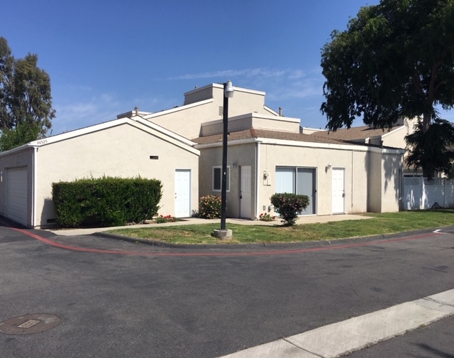 44525 La Paz Road Temecula, CA 92592 - Photo 1 of 14