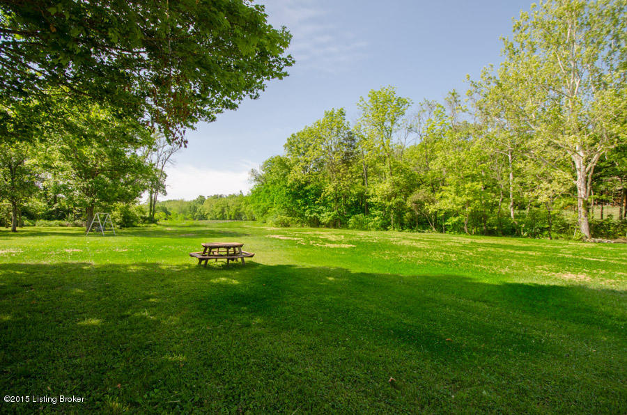 5304 Chenoweth Run Road Louisville, KY 40299 - Photo 57 of 66 Back Yard