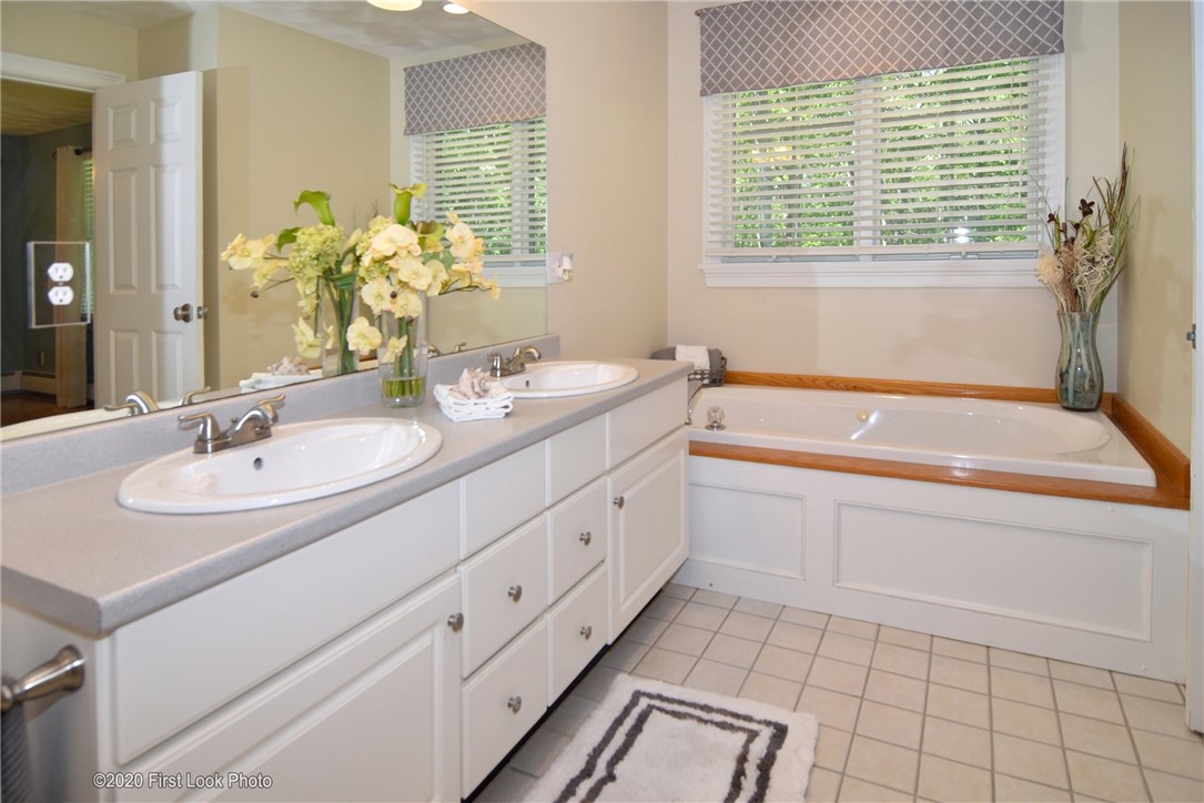591 Pendar Road North Kingstown, RI 02852 - Photo 34 of 42 Gallery Image 34