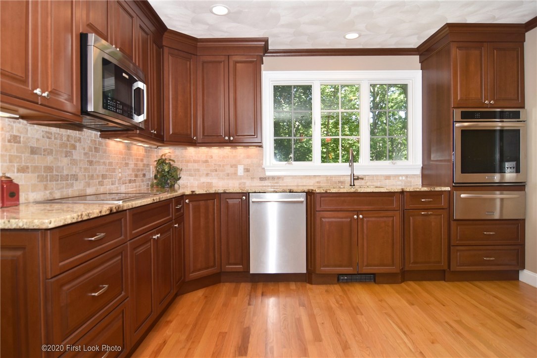 591 Pendar Road North Kingstown, RI 02852 - Photo 9 of 42 Gallery Image 9