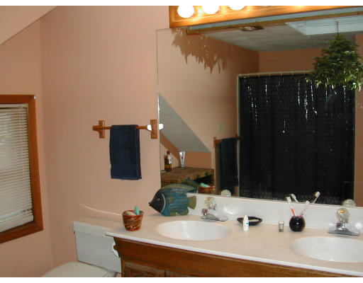 17 Dunstan Road Chelmsford, MA 01824 - Photo 11 of 13 Gallery Image 11