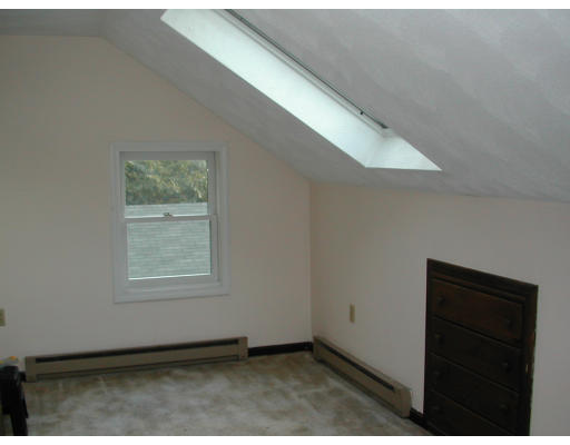 17 Dunstan Road Chelmsford, MA 01824 - Photo 12 of 13 Gallery Image 12