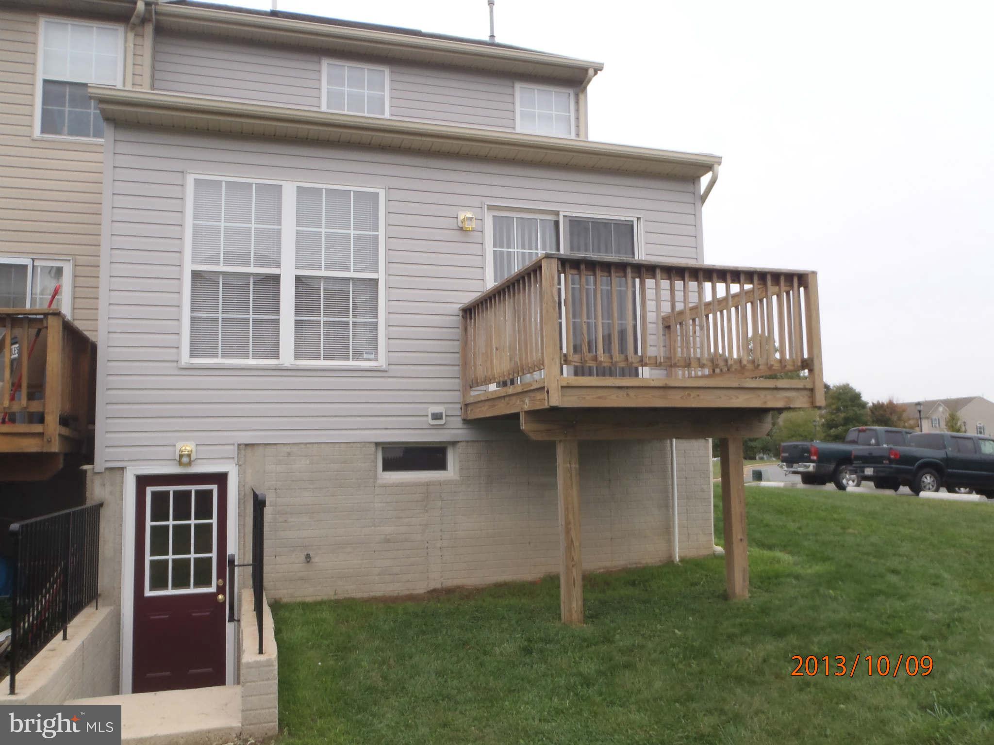 Exterior (Rear)