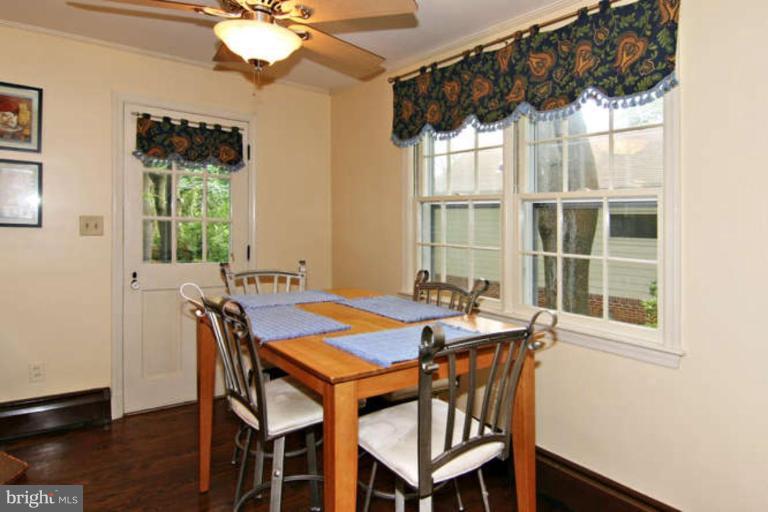3630 Ligon Road Ellicott City, MD 21042 - Photo 7 of 20 Breakfast Area