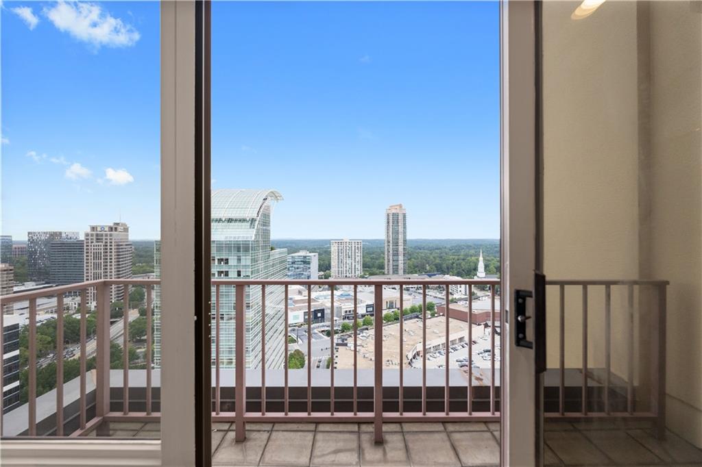 3475 Oak Valley Road Northeast, Unit 2820 Atlanta, GA 30326 - Photo 52 of 86