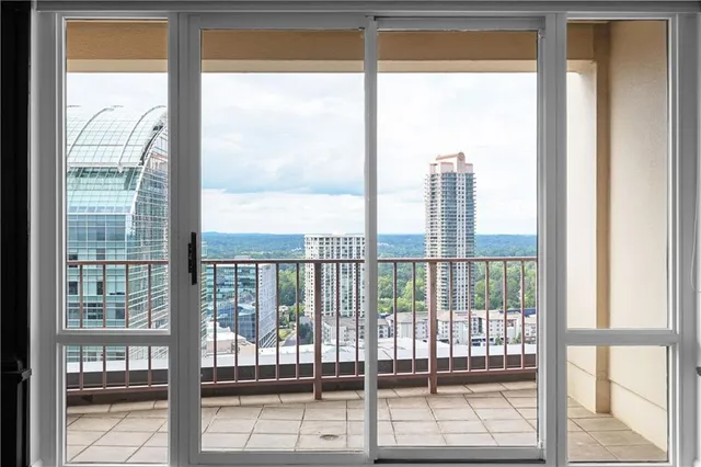 $875,000 | 3475 Oak Valley Road Northeast, Unit 2820, Atlanta, GA 30326