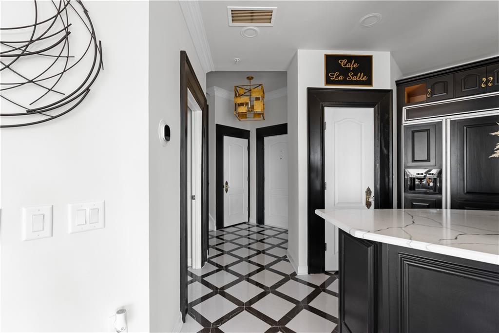 3475 Oak Valley Road Northeast, Unit 2820 Atlanta, GA 30326 - Photo 7 of 86