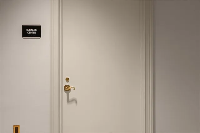 $875,000 | 3475 Oak Valley Road Northeast, Unit 2820, Atlanta, GA 30326