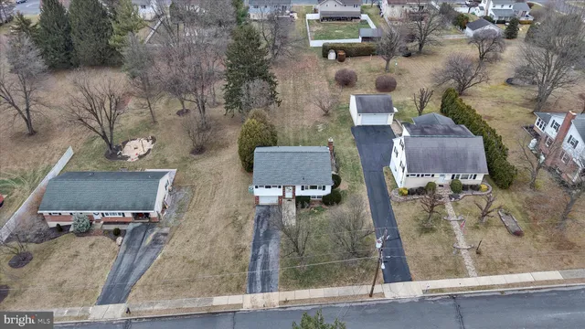 a view of city view and mountain view