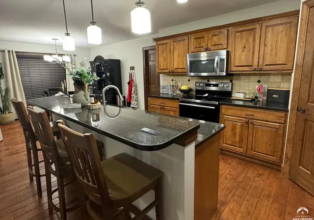 $3,200 | 1013 Diamondhead Drive, Lawrence, KS 66049