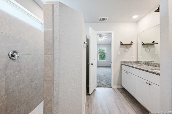 $2,200 | 15214 Counterpoint, San Antonio, TX 78245