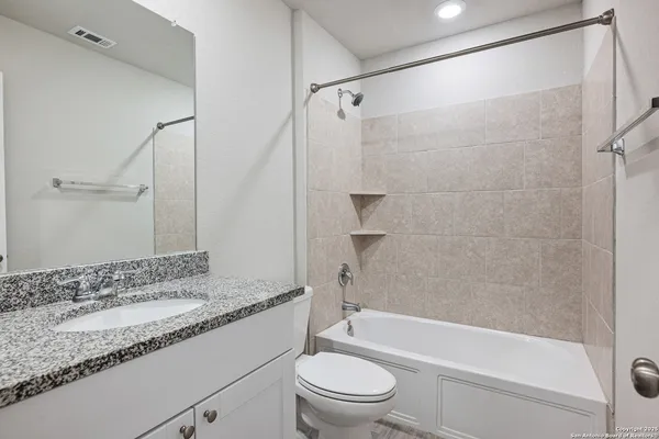 $2,200 | 15214 Counterpoint, San Antonio, TX 78245