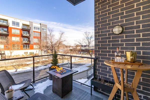 $450,000 | 256 Spring Street, Unit 120, St. Paul, MN 55102