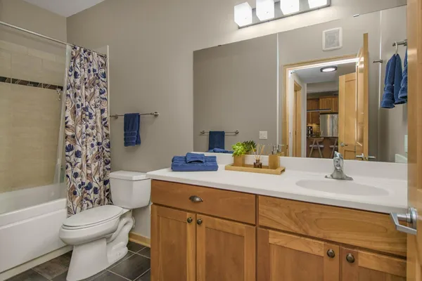 $450,000 | 256 Spring Street, Unit 120, St. Paul, MN 55102