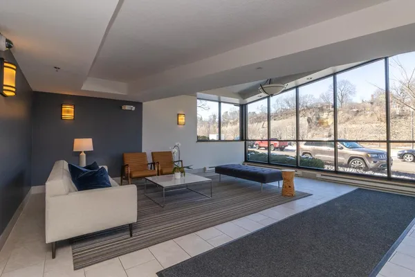 $450,000 | 256 Spring Street, Unit 120, St. Paul, MN 55102