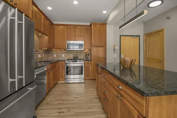 $450,000 | 256 Spring Street, Unit 120, St. Paul, MN 55102