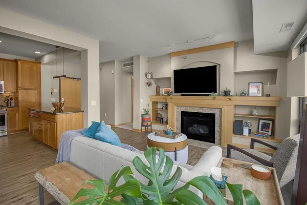 $450,000 | 256 Spring Street, Unit 120, St. Paul, MN 55102