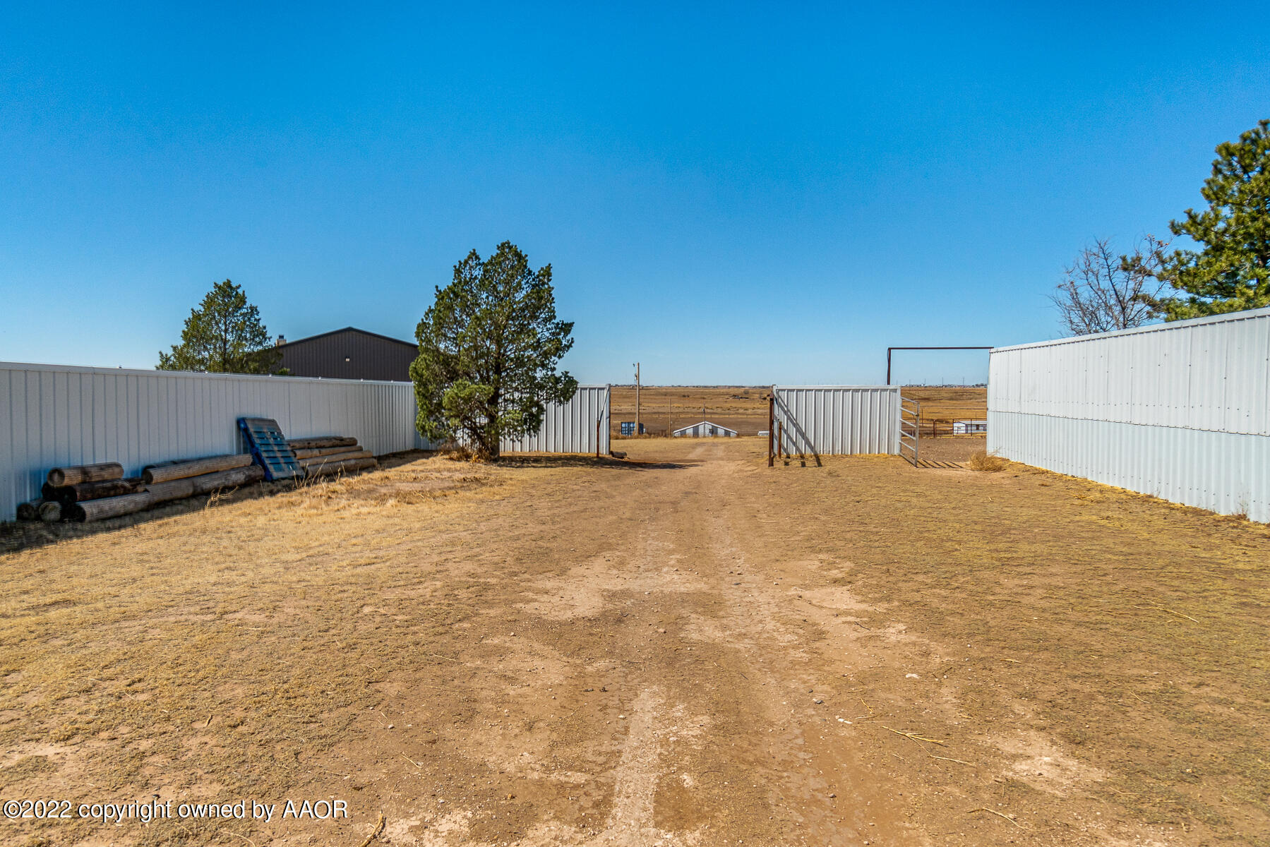 23350 Brown Road Canyon, TX 79015 - Photo 43 of 50 a view of a garage