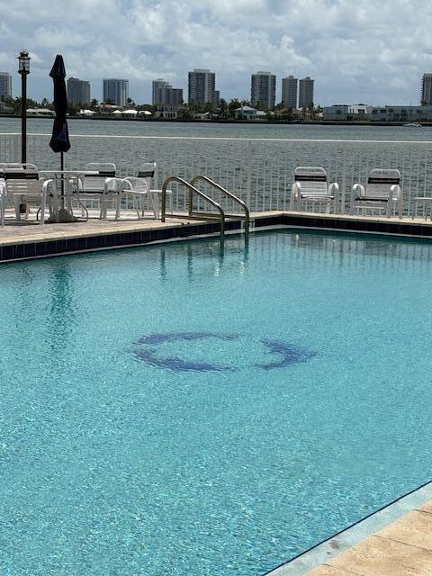 2936 Lake Shore Drive, Unit 101 Riviera Beach, FL 33404 - Photo 19 of 37 IMG_1663