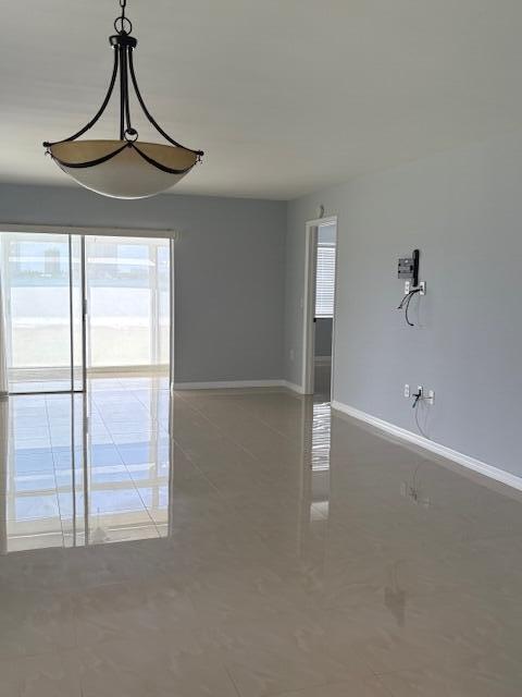 2936 Lake Shore Drive, Unit 101 Riviera Beach, FL 33404 - Photo 2 of 37 IMG_1656