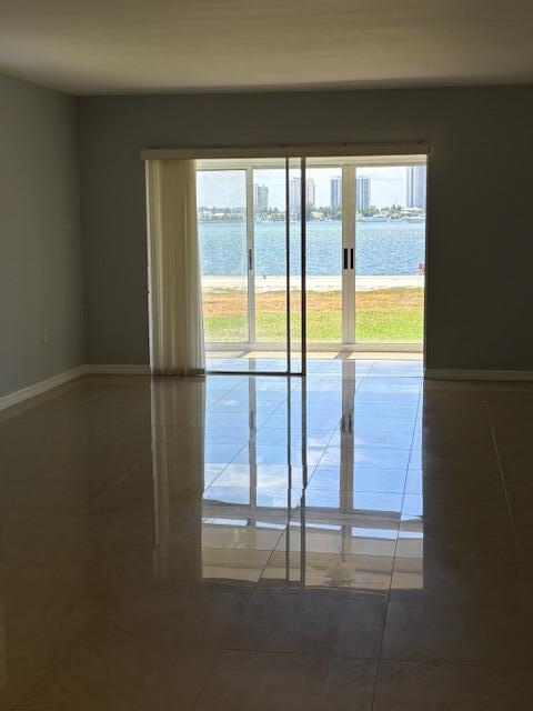 2936 Lake Shore Drive, Unit 101 Riviera Beach, FL 33404 - Photo 27 of 37 IMG_1644