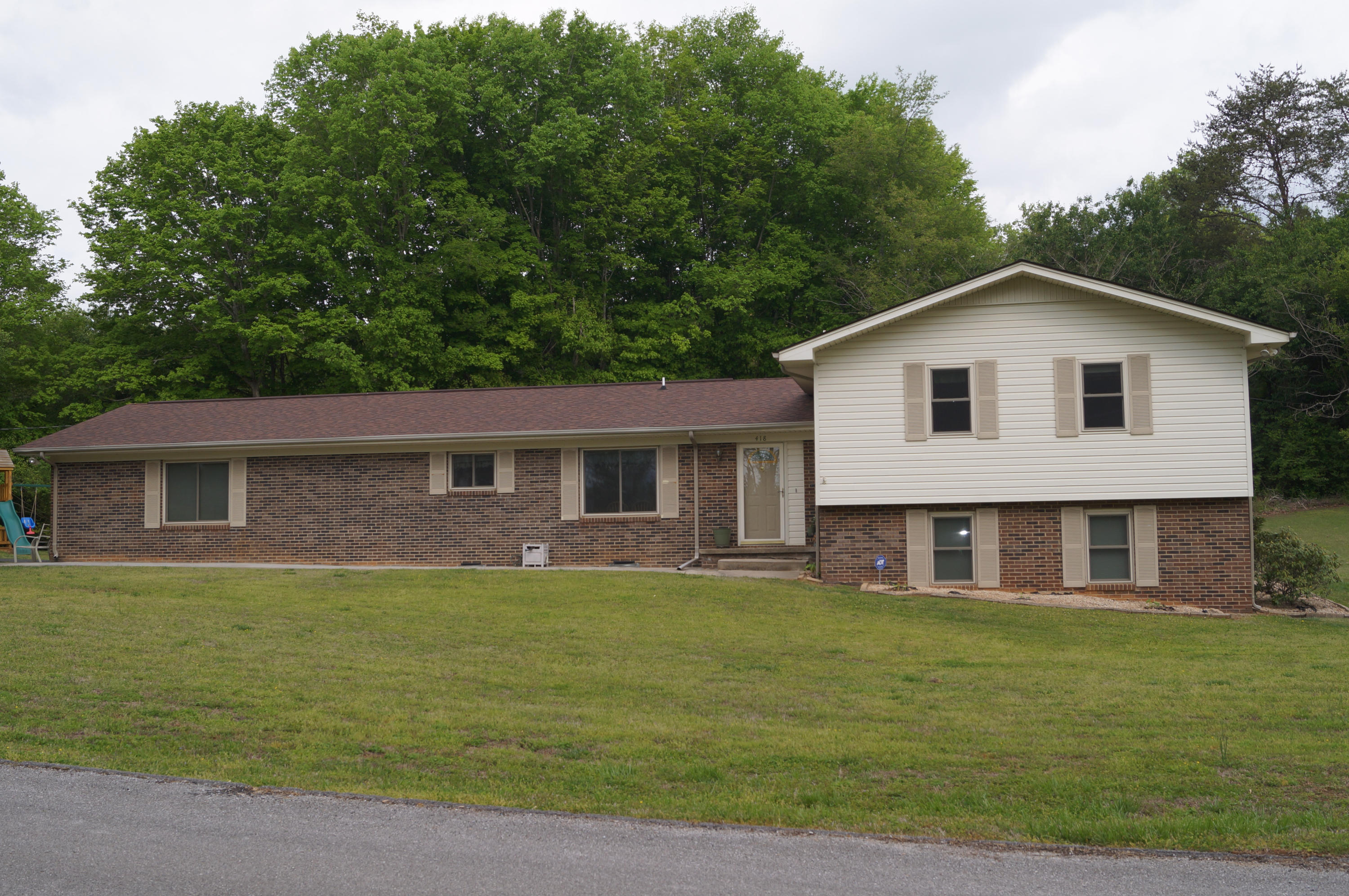 418 Bluff Point Road Harriman, TN 37748 - Photo 1 of 37 418 Bluff Point Rd, Harriman, TN