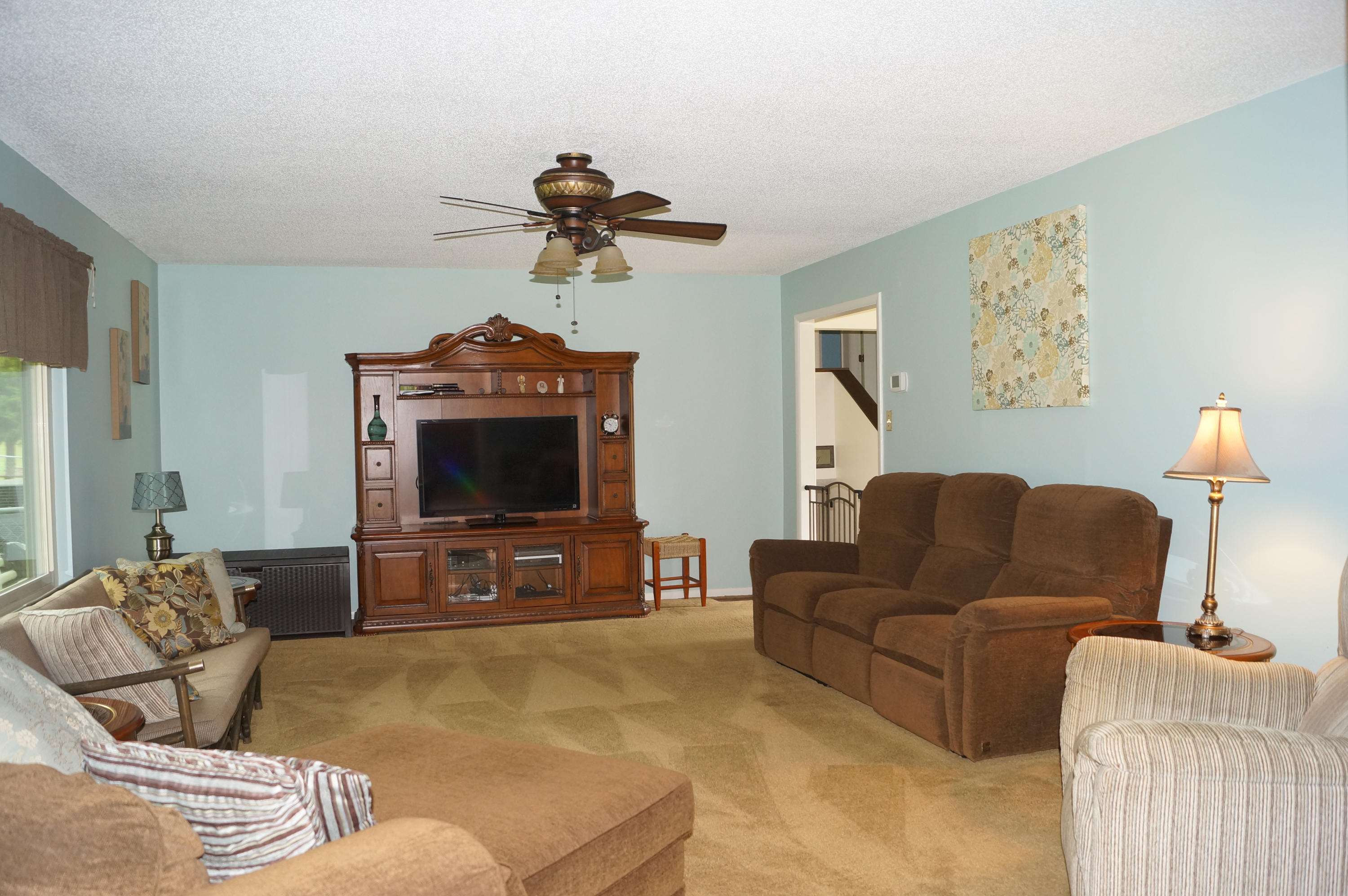 418 Bluff Point Road Harriman, TN 37748 - Photo 5 of 37 Living Room