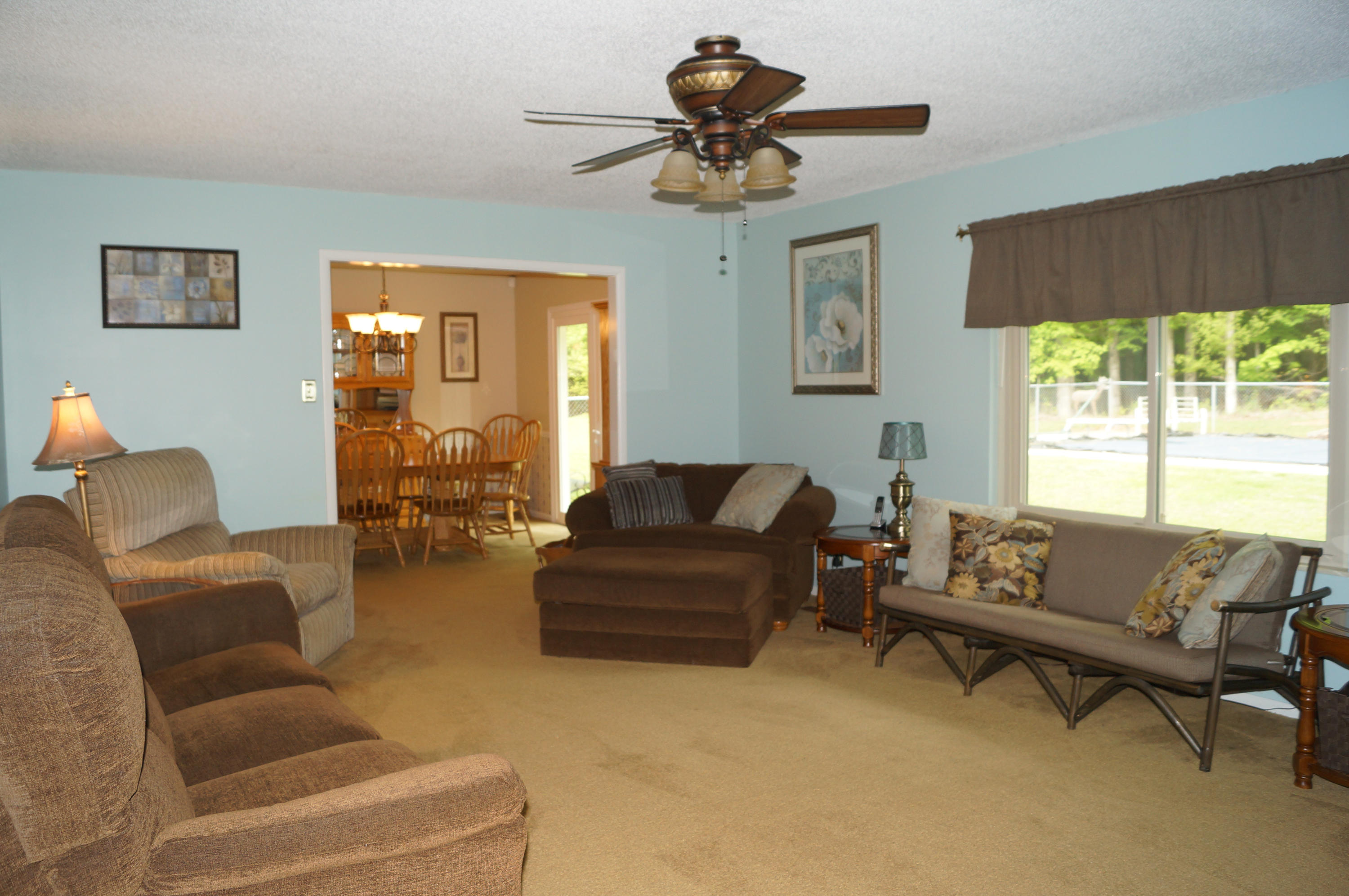 418 Bluff Point Road Harriman, TN 37748 - Photo 6 of 37 Living Room