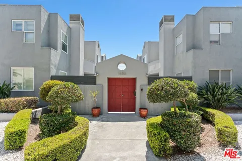 $1,069,000 | 1436 20th Street, Unit 8, Santa Monica, CA 90404