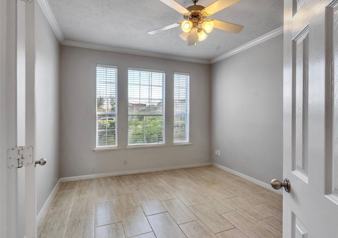 2615 Fern Lacy Drive Spring, TX 77388 - Photo 5 of 32 This office is spacious!