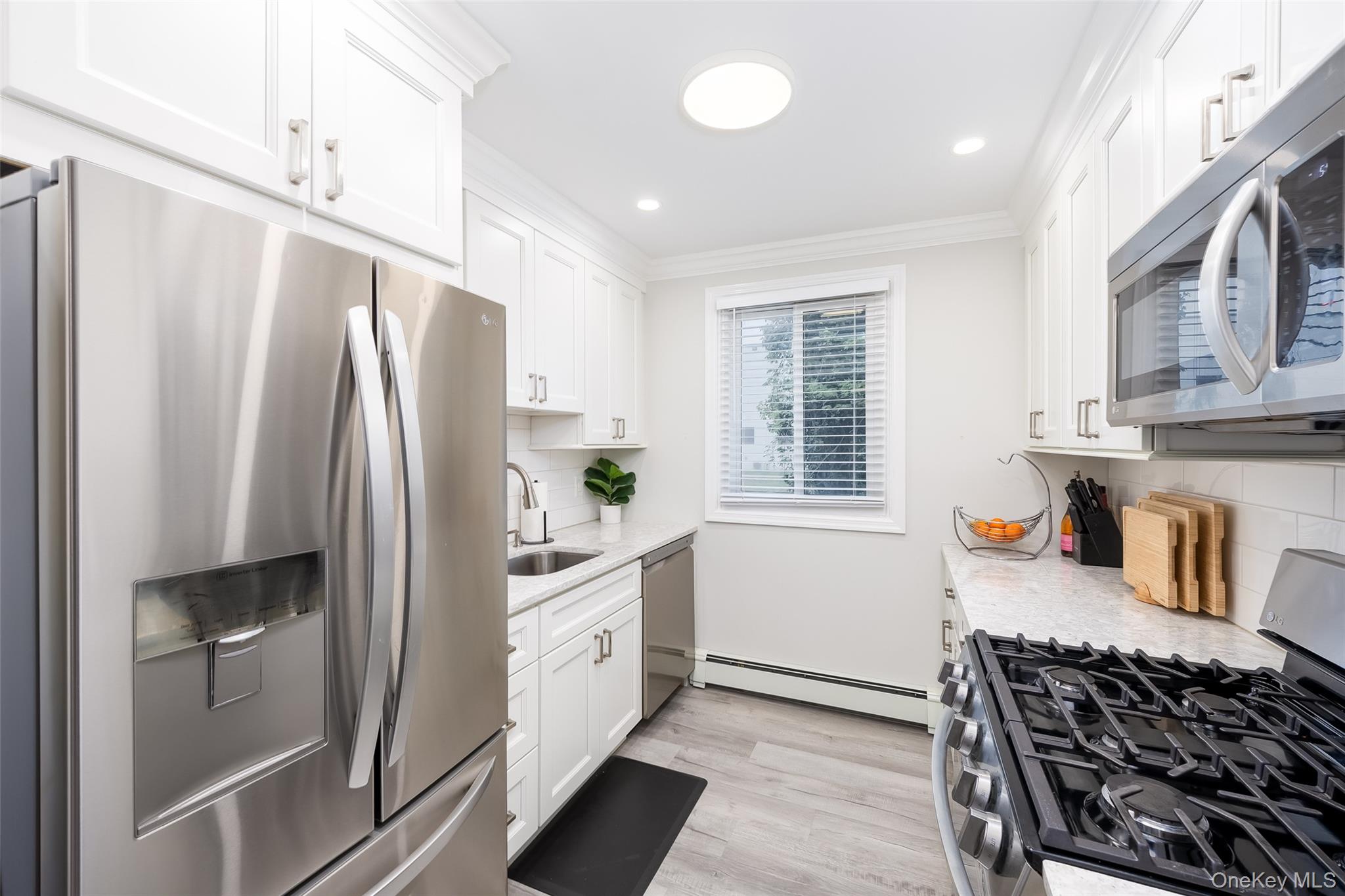 200 Merrick Road, Unit F Amityville, NY 11701 - Photo 21 of 32