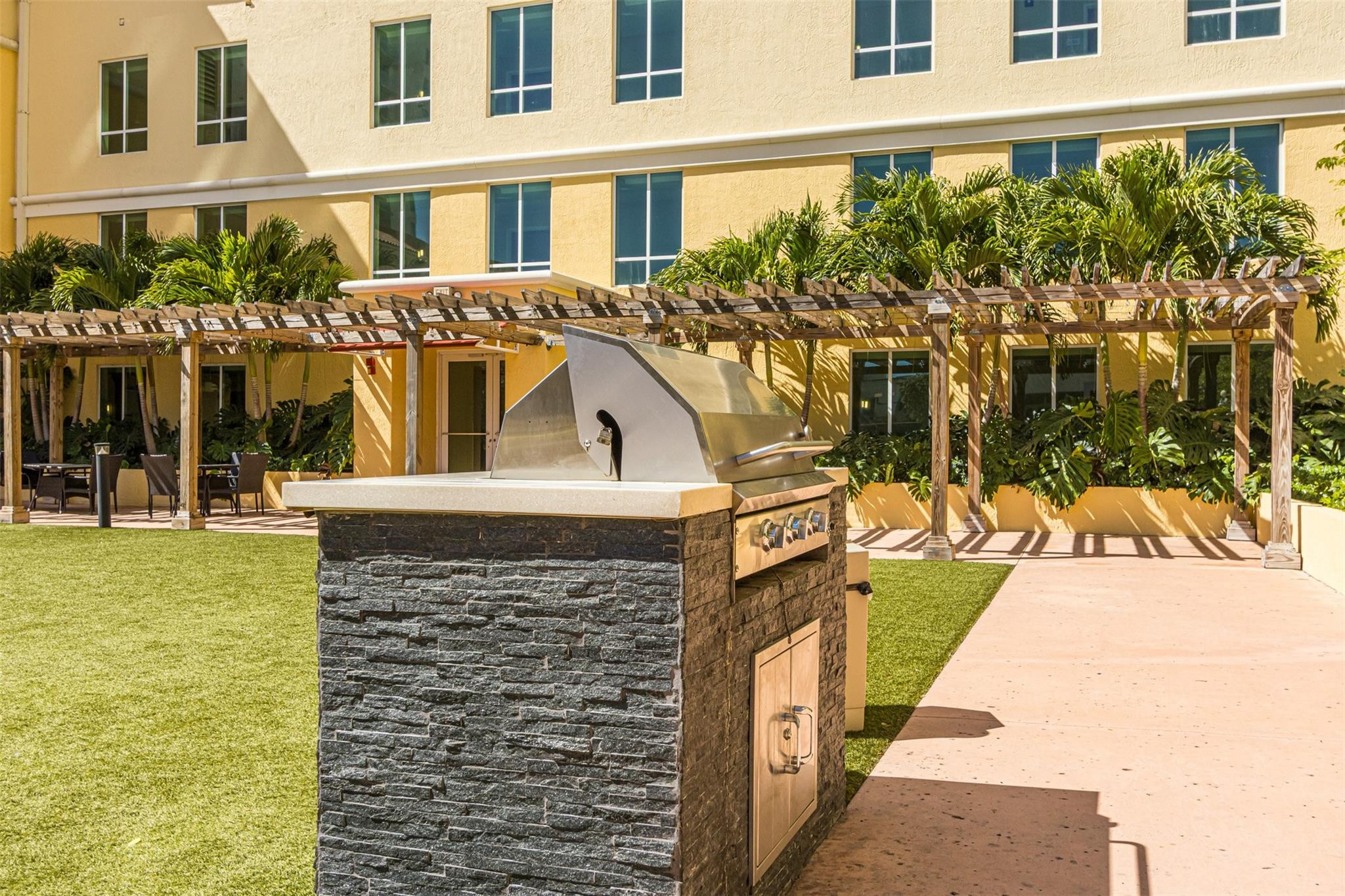 7350 Southwest 89th Street, Unit 1504S Miami, FL 33156 - Photo 2 of 41 Bbq