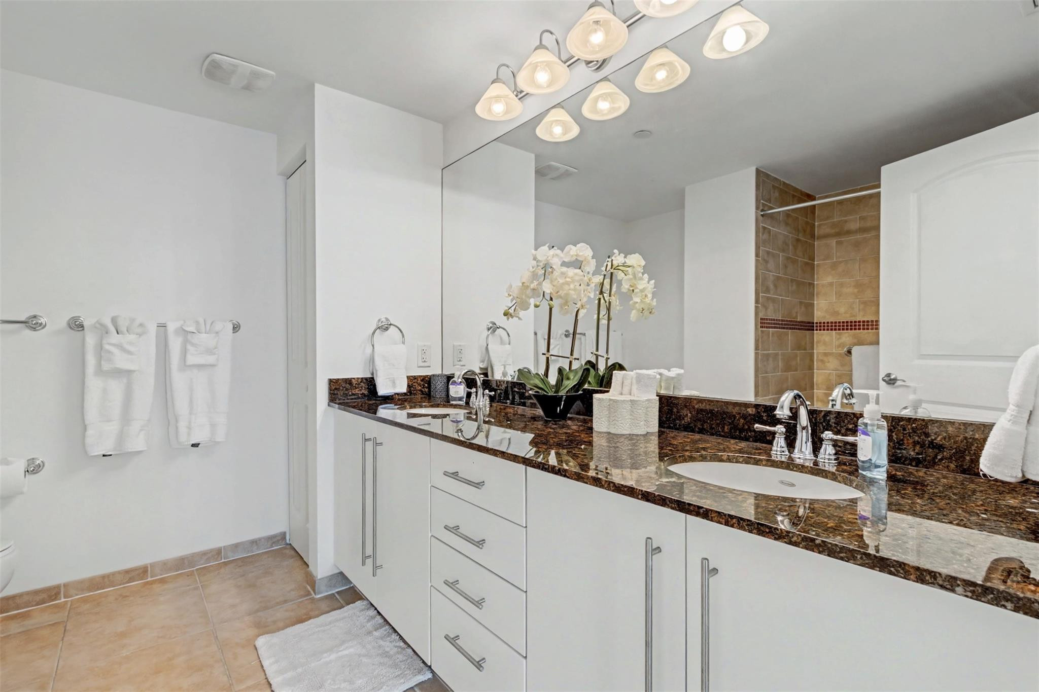 7350 Southwest 89th Street, Unit 1504S Miami, FL 33156 - Photo 23 of 41 Master bathroom double sinks