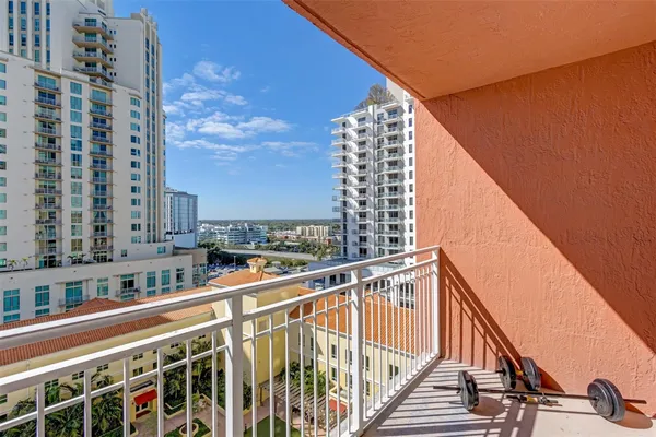$4,500 | 7350 Southwest 89th Street, Unit 1504S, Miami, FL 33156