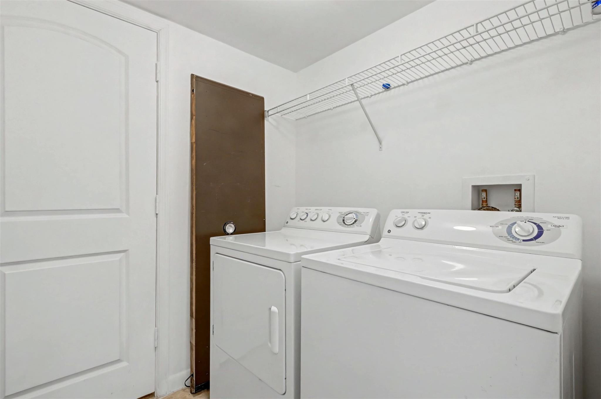 7350 Southwest 89th Street, Unit 1504S Miami, FL 33156 - Photo 36 of 41 Washer dryer