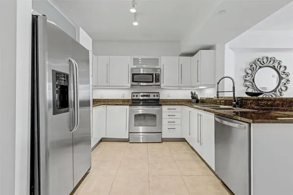 $4,500 | 7350 Southwest 89th Street, Unit 1504S, Miami, FL 33156