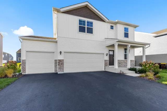 $499,900 | 9981 Humbolt Avenue, Huntley, IL 60142