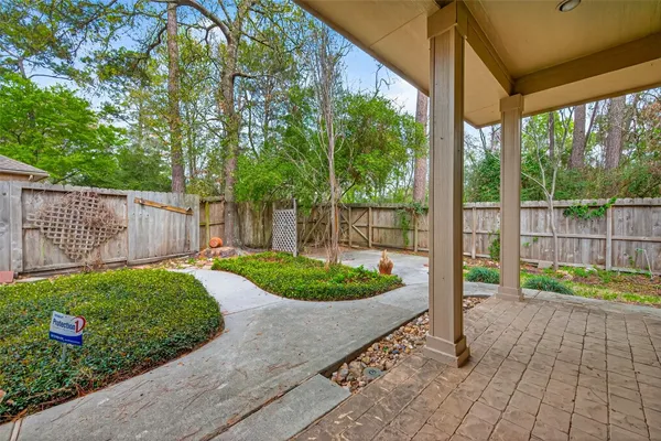 $475,000 | 6 Coachman Ridge Place, Spring, TX 77382