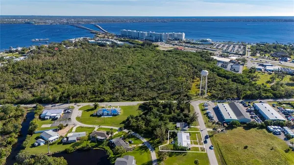 $350,000 | 4362 Pinnacle Street, Punta Gorda, FL 33980