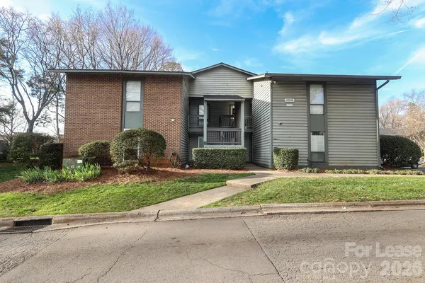 $1,600 | 4912 Sardis Road, Unit F, Charlotte, NC 28270